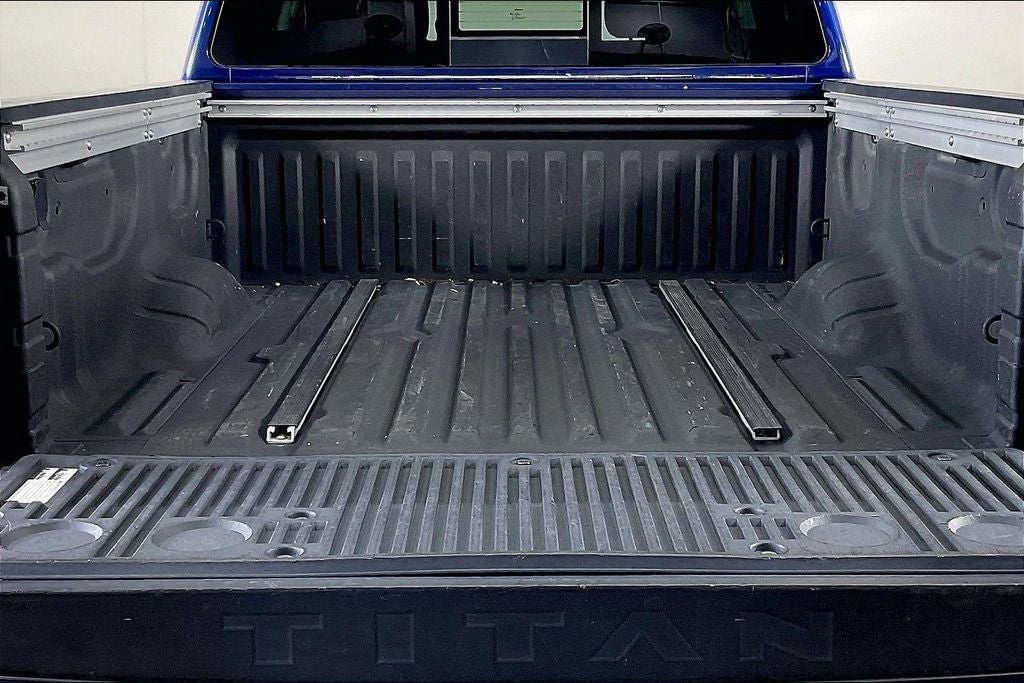 2021 Nissan Titan SV