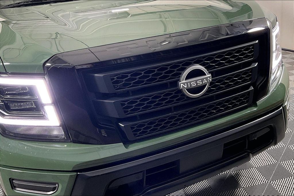 2024 Nissan Titan SV