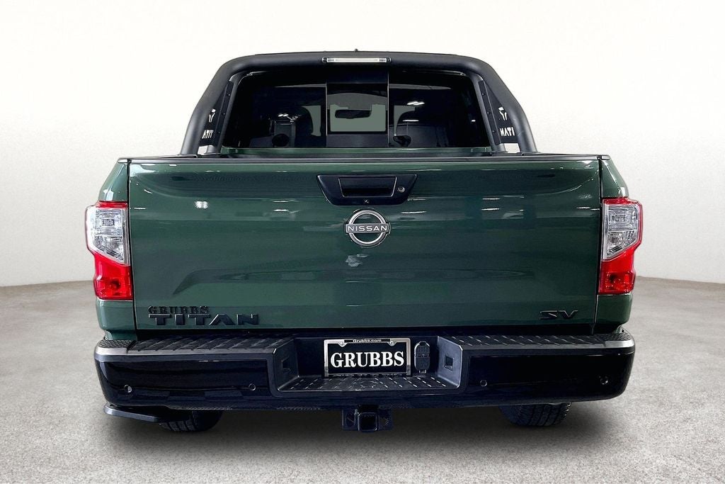 2024 Nissan Titan SV