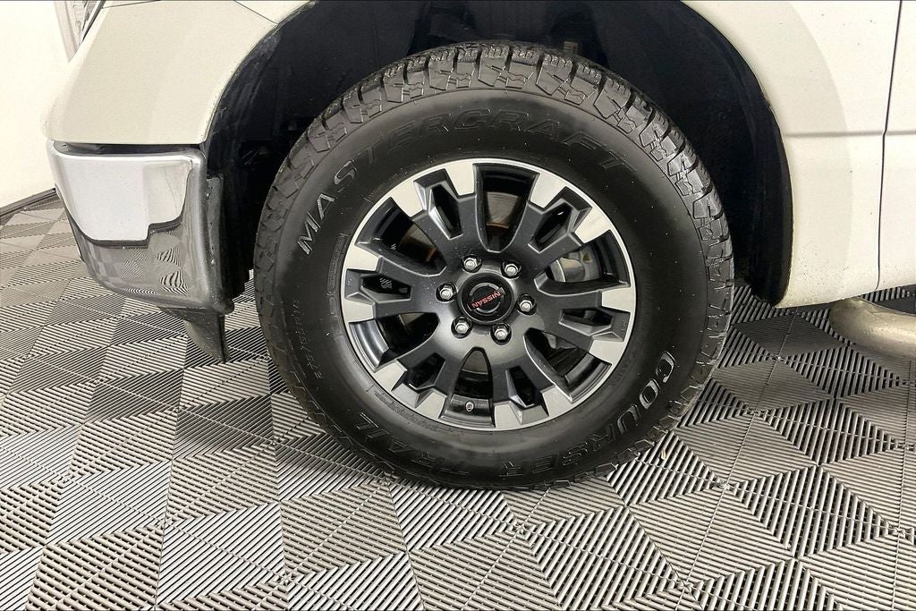 2018 Nissan Titan SV