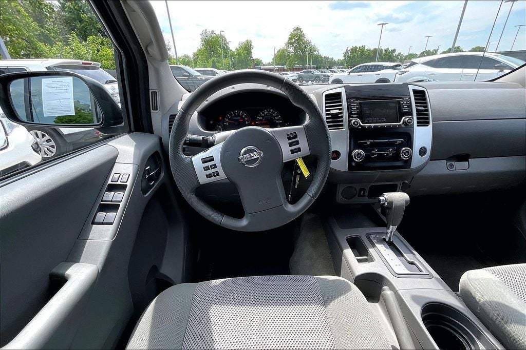 2016 Nissan Frontier SV