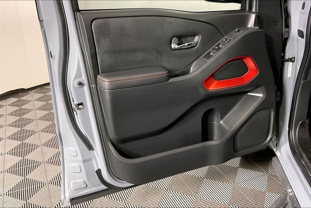 2023 Nissan Frontier PRO-X