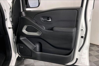 2024 Nissan Frontier SL