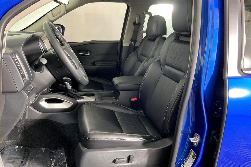 2024 Nissan Frontier SL