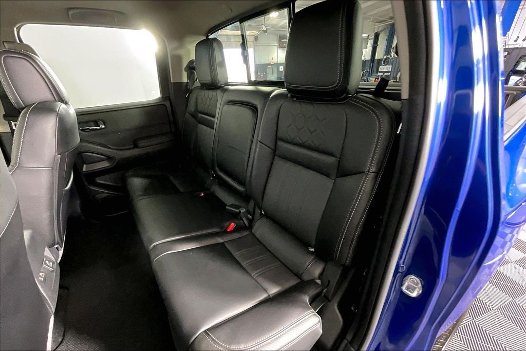 2024 Nissan Frontier SL