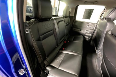 2024 Nissan Frontier SL