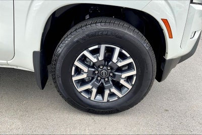 2024 Nissan Frontier Crew Cab SL