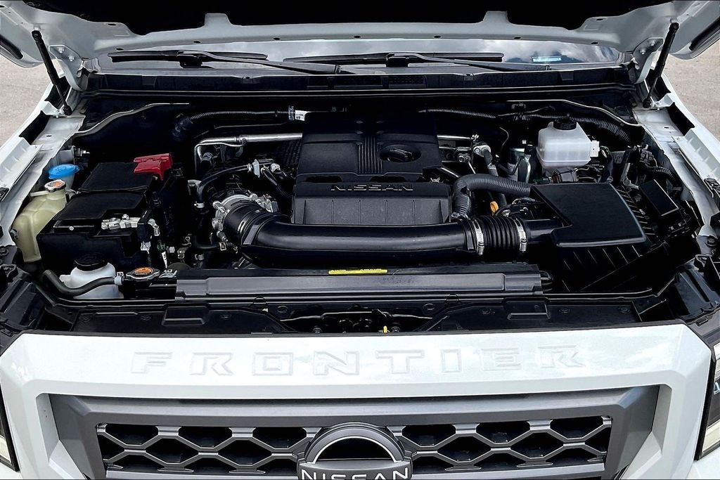 2024 Nissan Frontier Crew Cab SL