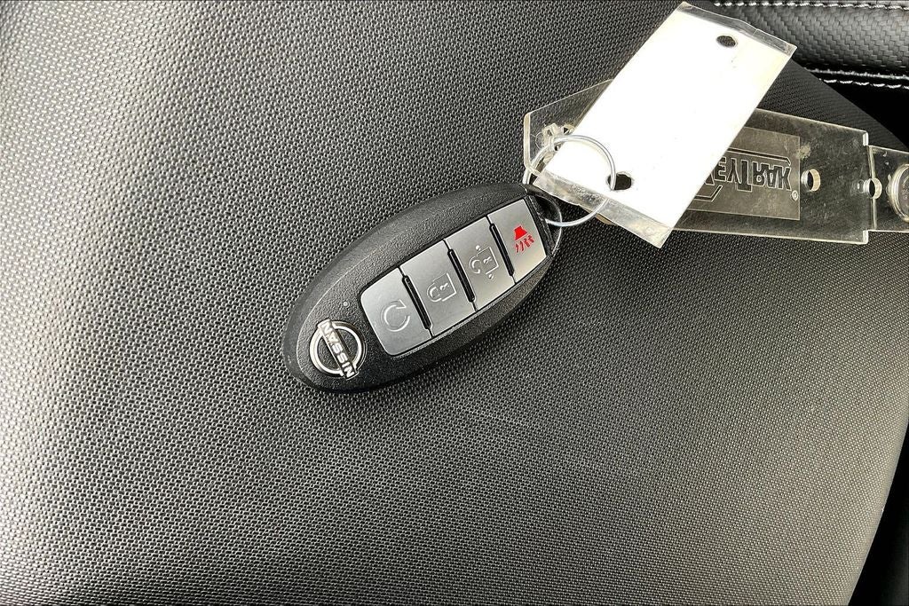 2024 Nissan Frontier Crew Cab SL