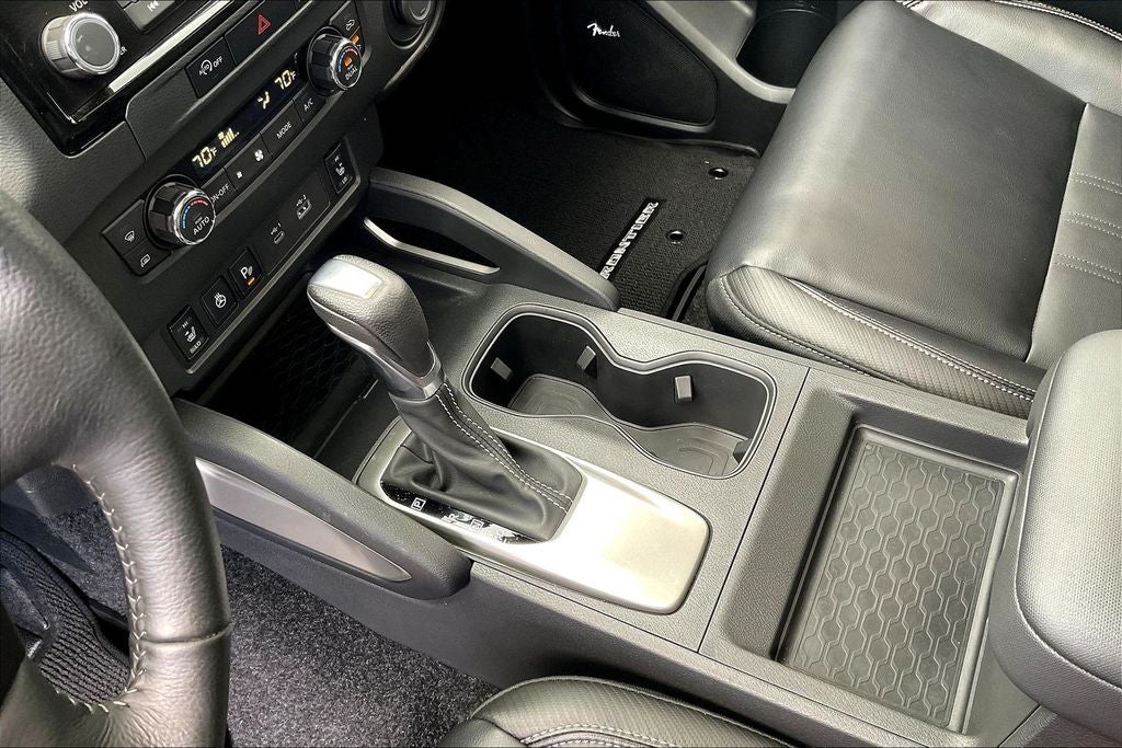 2024 Nissan Frontier Crew Cab SL