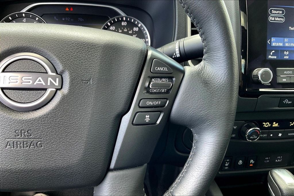 2024 Nissan Frontier Crew Cab SL