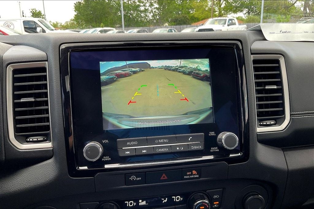 2024 Nissan Frontier Crew Cab SL