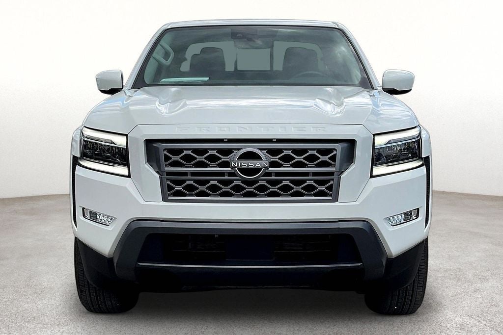 2024 Nissan Frontier Crew Cab SL