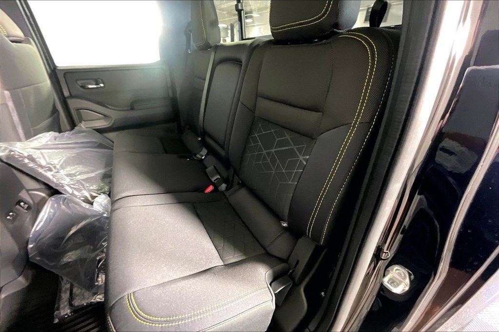 2027 Nissan Frontier Crew Cab SV