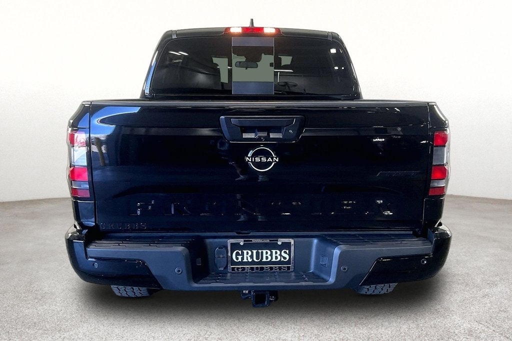 2027 Nissan Frontier Crew Cab SV