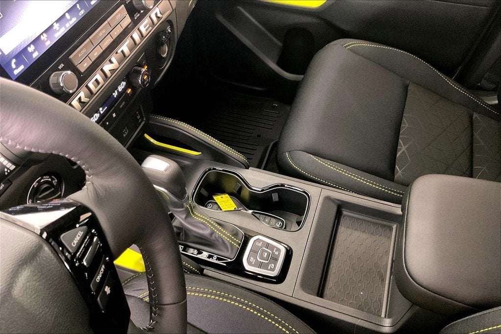 2027 Nissan Frontier Crew Cab SV