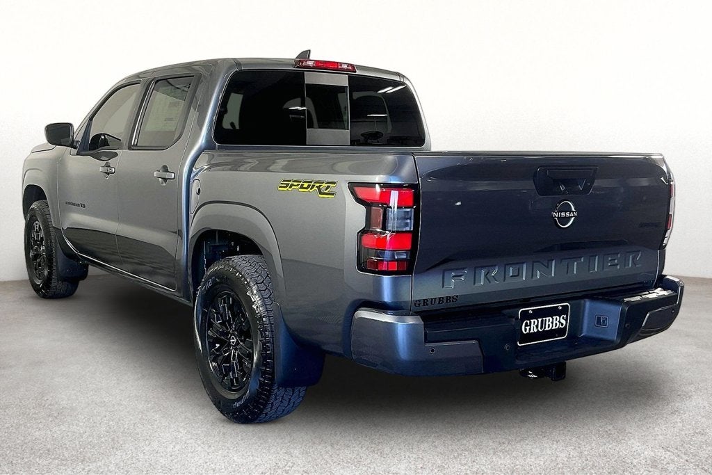 2027 Nissan Frontier Crew Cab SV