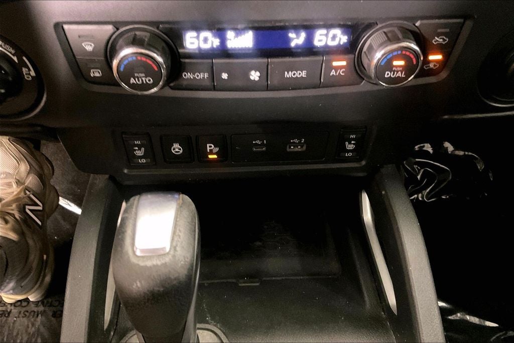 2022 Nissan Frontier SV
