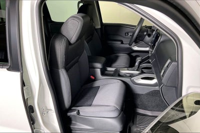 2025 Nissan Frontier Crew Cab SV