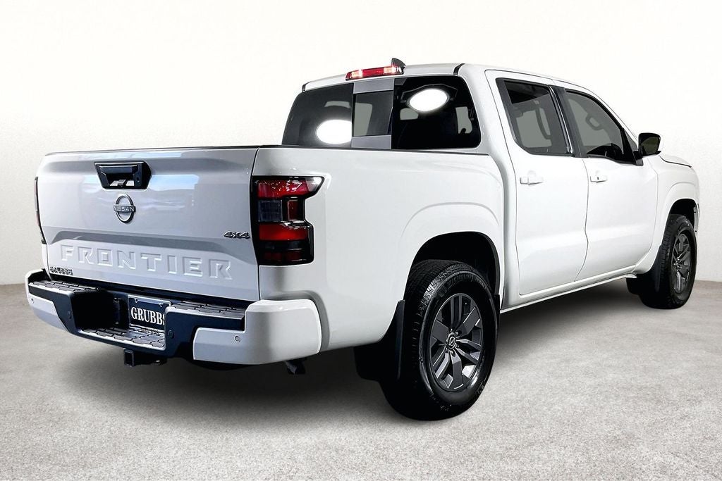 2025 Nissan Frontier Crew Cab SV