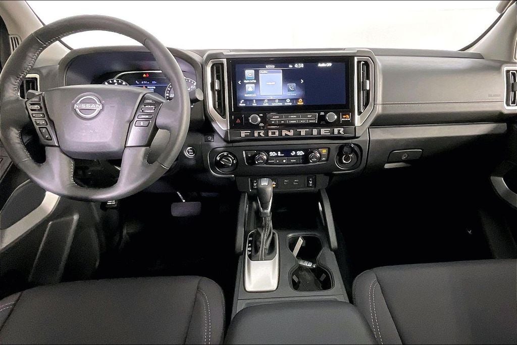 2025 Nissan Frontier Crew Cab SV
