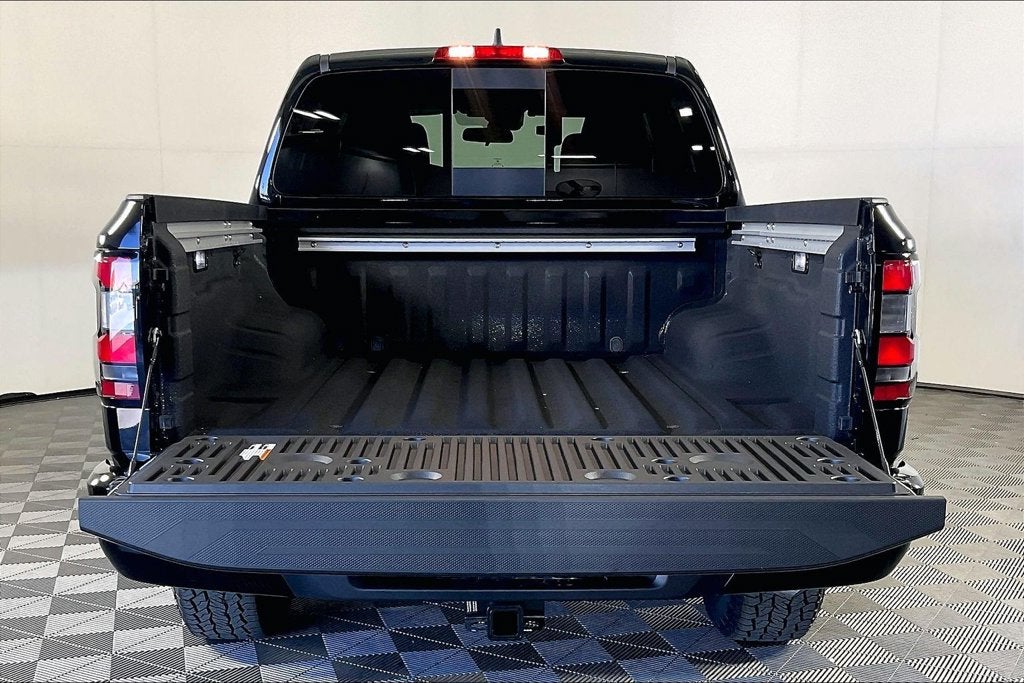 2027 Nissan Frontier Crew Cab SV