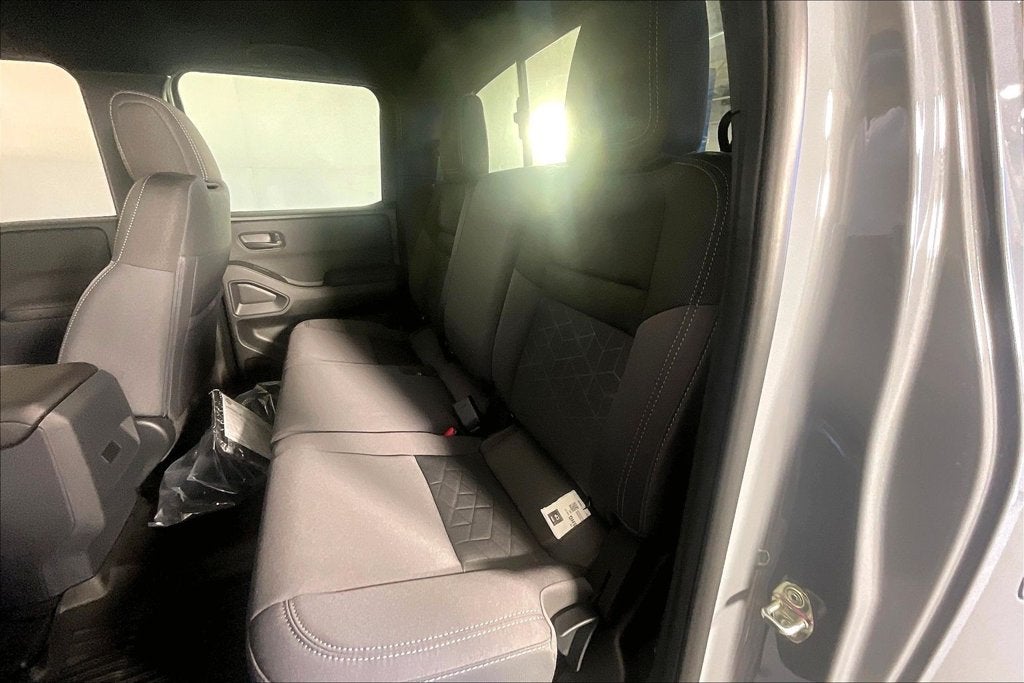 2027 Nissan Frontier Crew Cab SV