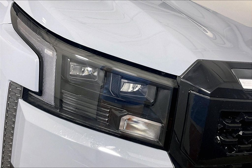 2027 Nissan Frontier Crew Cab SV