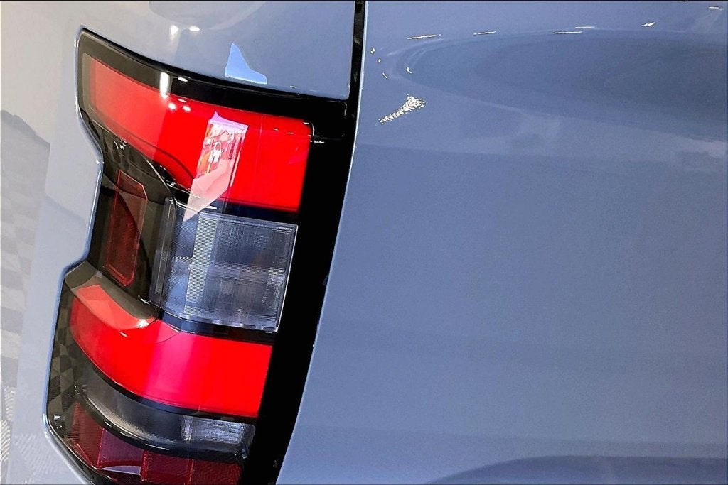 2027 Nissan Frontier Crew Cab SV