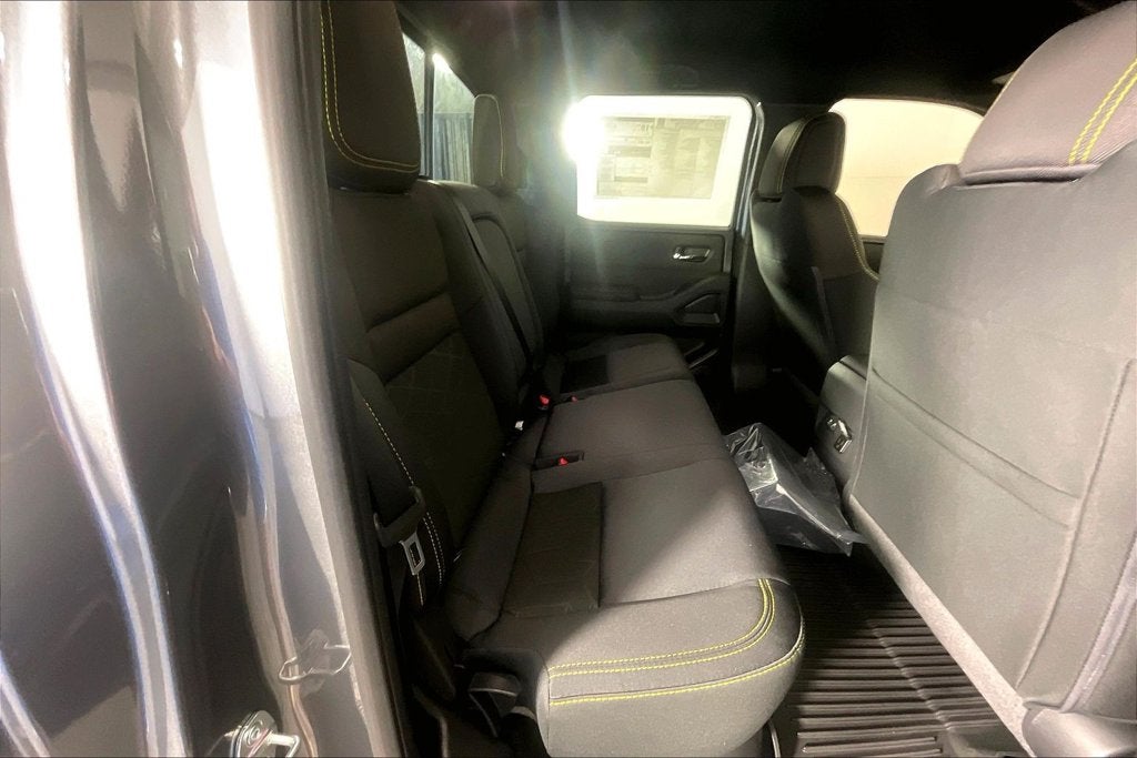 2027 Nissan Frontier Crew Cab SV