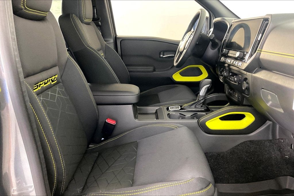 2027 Nissan Frontier Crew Cab SV
