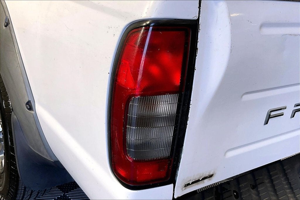 2002 Nissan Frontier XE V6