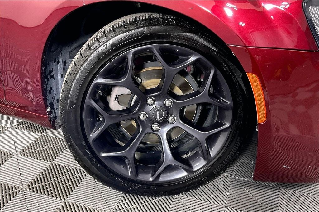 2019 Chrysler 300 Touring