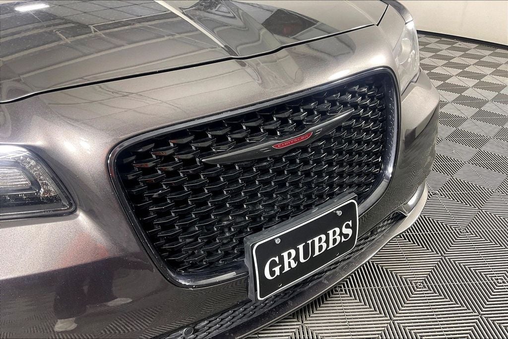 2023 Chrysler 300 S
