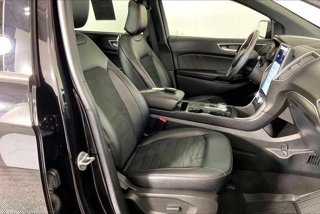 2023 Ford Edge ST Line
