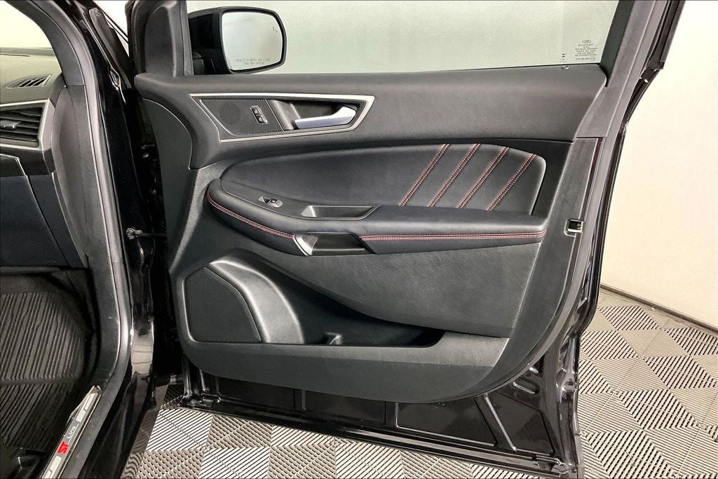 2023 Ford Edge ST Line