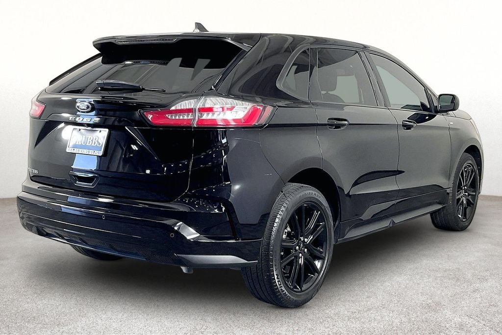 2023 Ford Edge ST Line