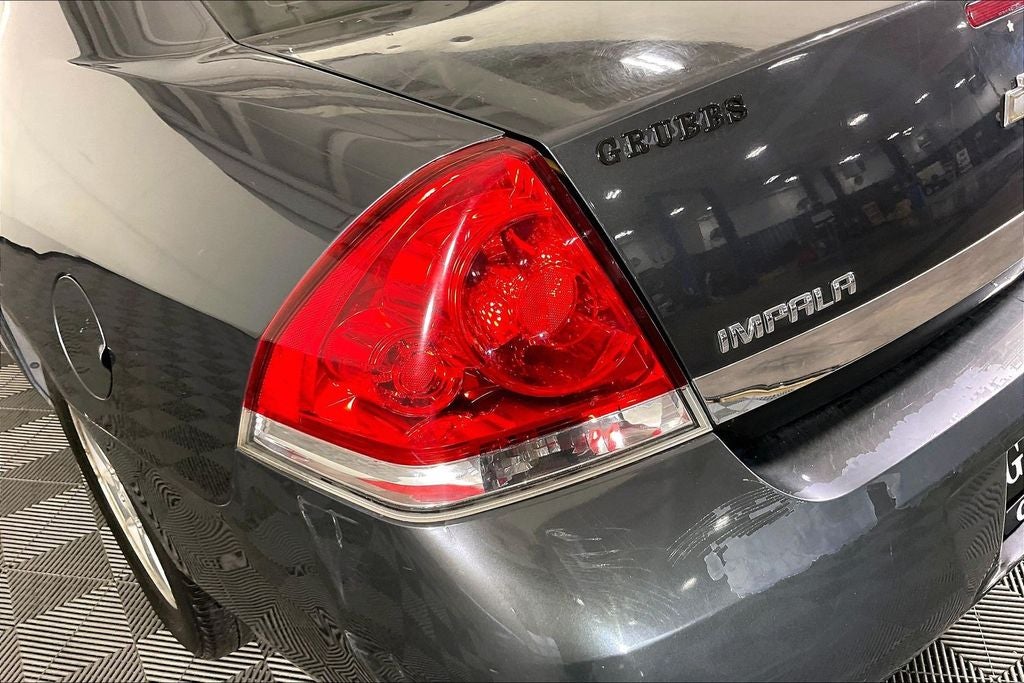 2011 Chevrolet Impala LS
