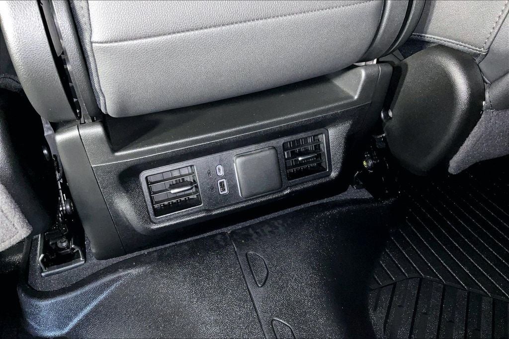 2024 Chevrolet Silverado 1500 LT LT1