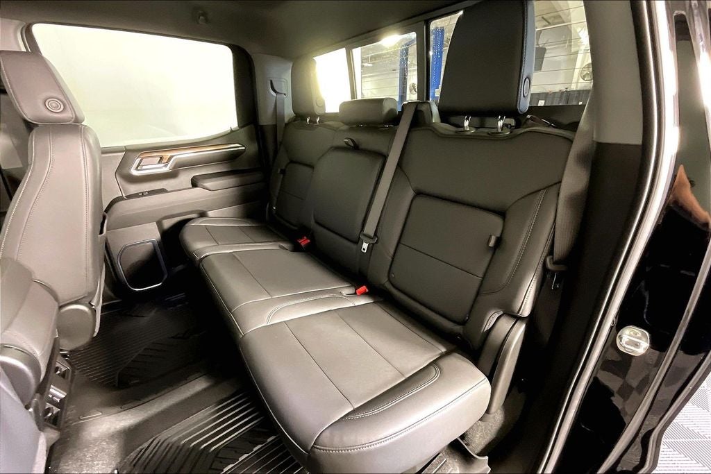 2024 Chevrolet Silverado 1500 LT LT1