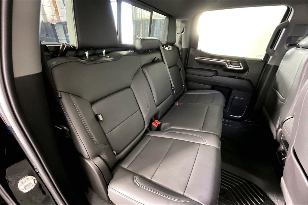 2024 Chevrolet Silverado 1500 LT LT1
