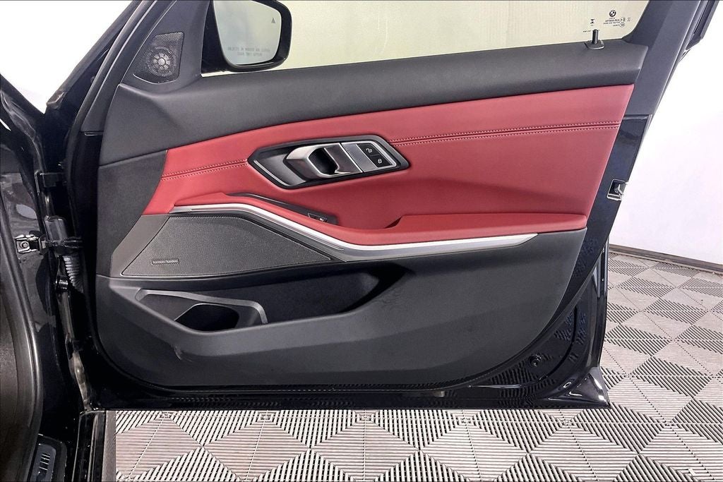 2023 BMW 3 Series 330i