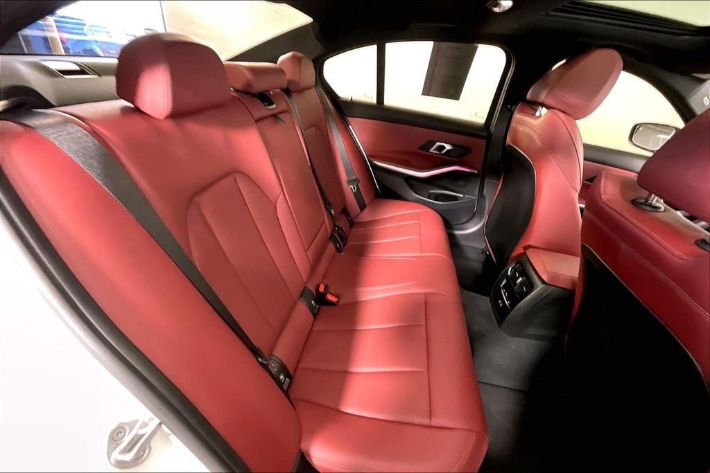 2025 BMW 3 Series 330i xDrive M Sport