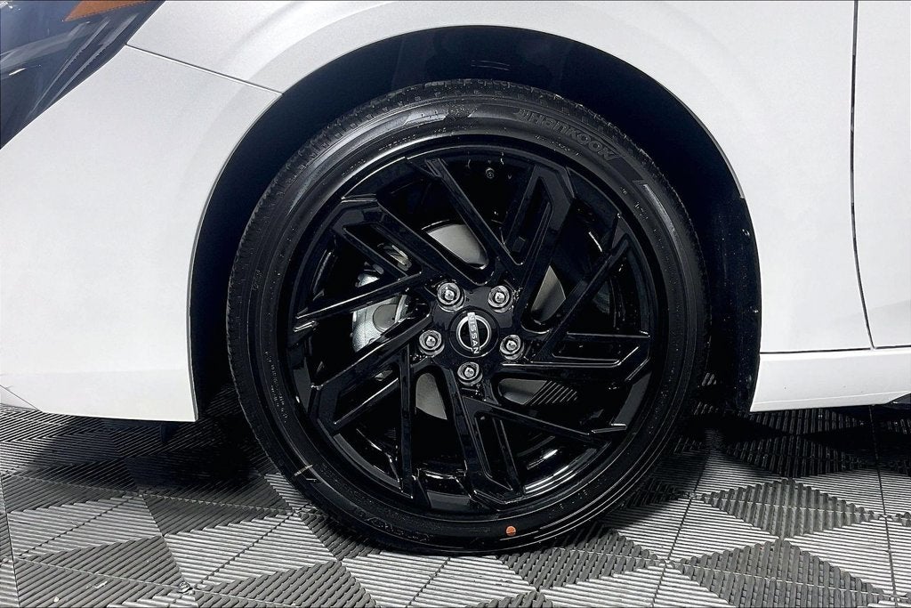 2027 Nissan Sentra SR Midnight Edition