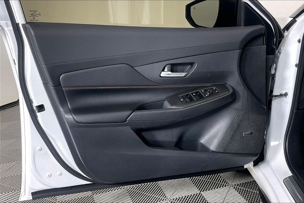 2027 Nissan Sentra SR Midnight Edition