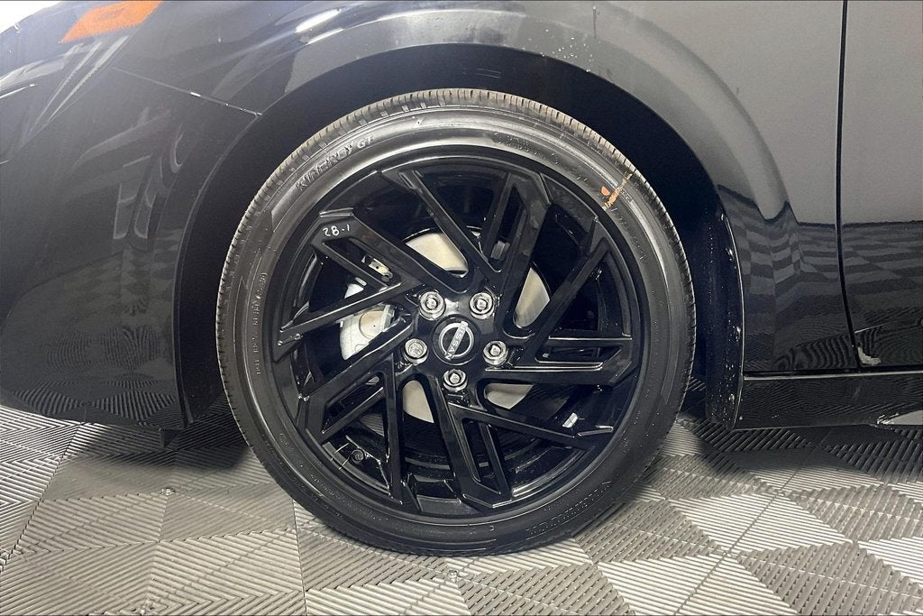2027 Nissan Sentra SR Midnight Edition