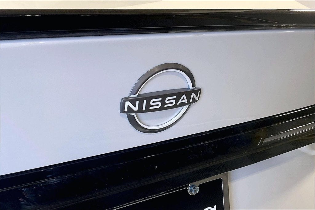 2027 Nissan Sentra SR Midnight Edition