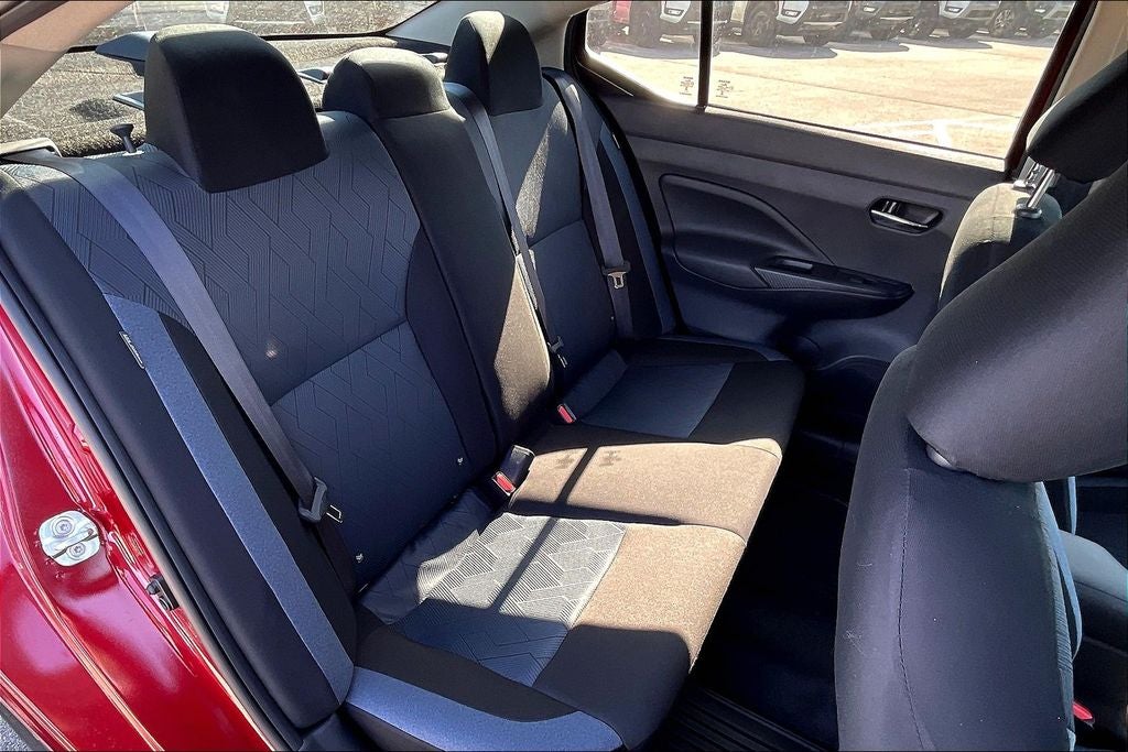 2025 Nissan Versa SV