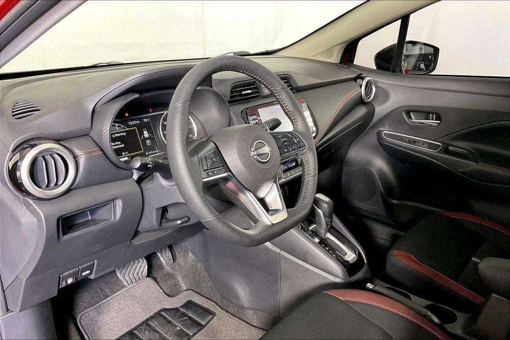 2025 Nissan Versa SR