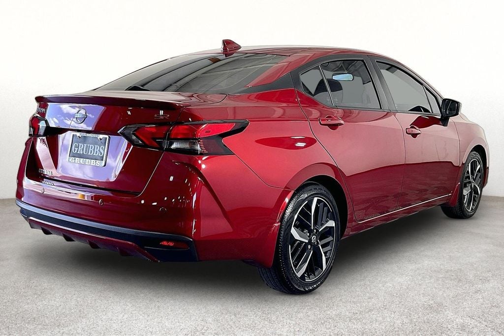 2025 Nissan Versa SR